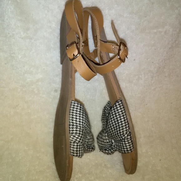 Old Navy Gingham Knot Summer Sandals/Shoes - Picture 3 of 4